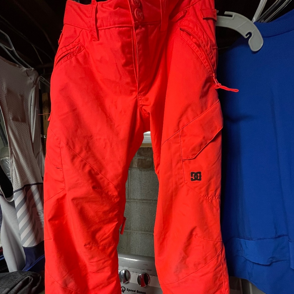 DC Girl’s Snowboard Ski Winter Waterproof 10K Pants size 12 Medium